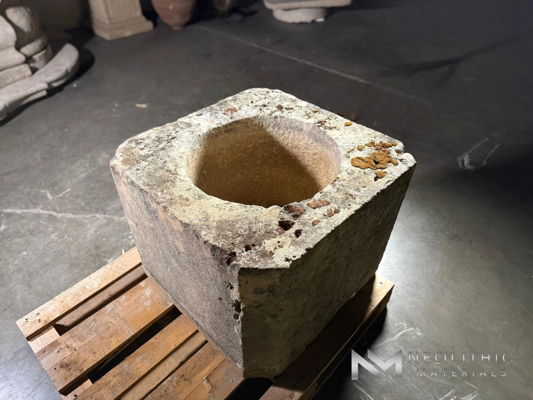 French Antique 19th Century Limestone Well - Image 6